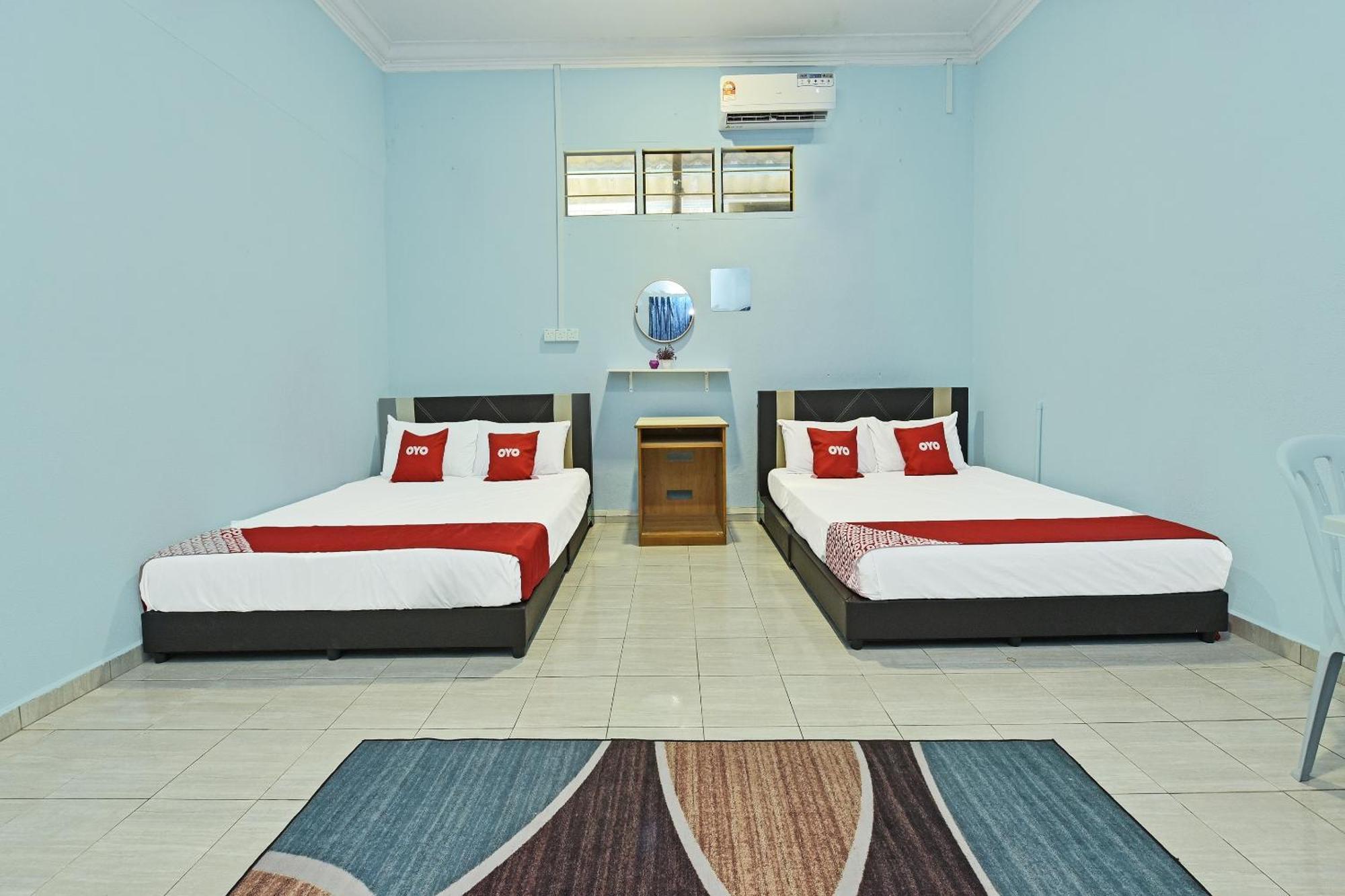 Oyo 90551 Zn Mix Homestay & Roomstay Kampung Raja Kültér fotó