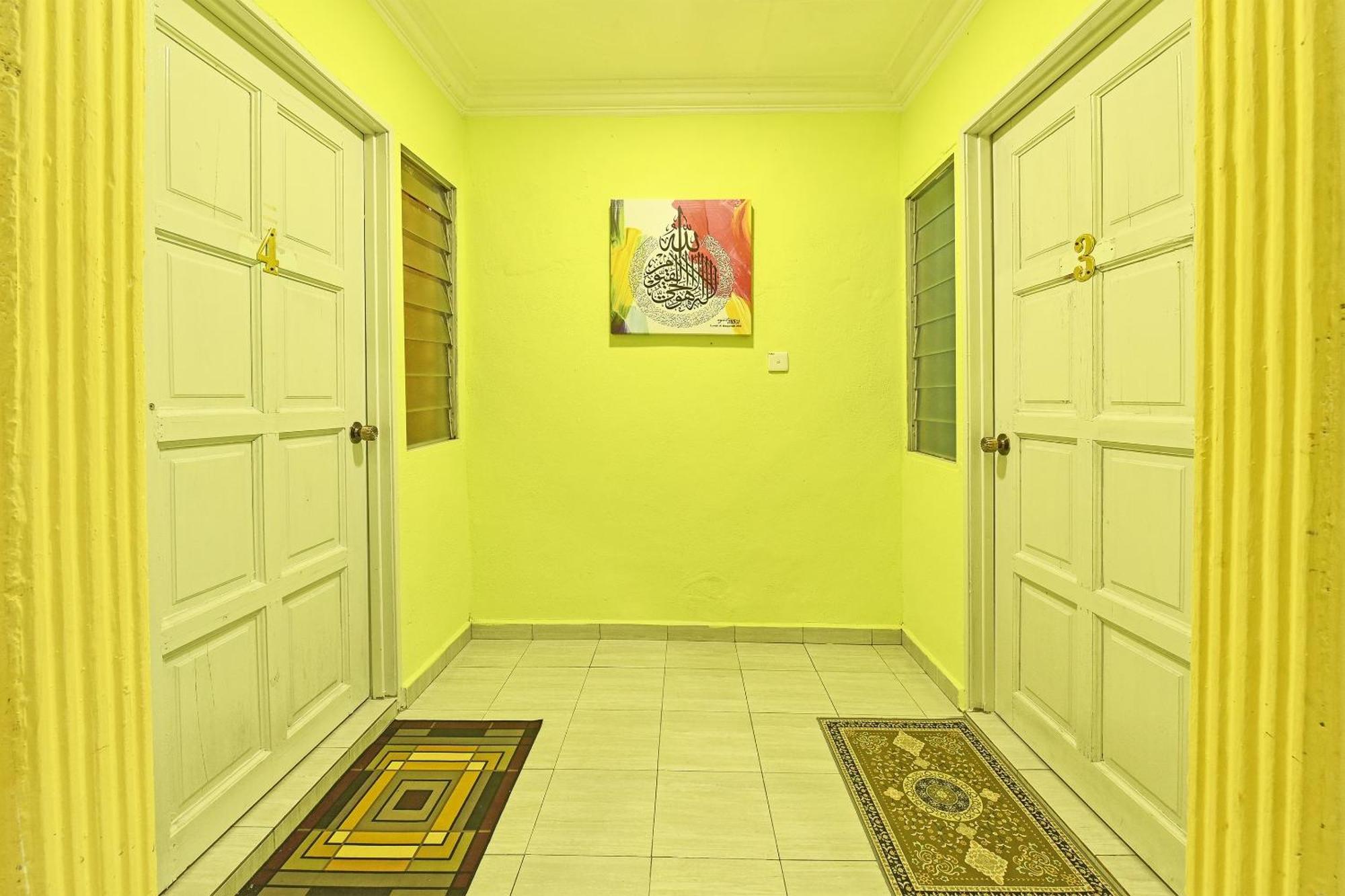 Oyo 90551 Zn Mix Homestay & Roomstay Kampung Raja Kültér fotó